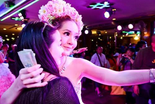 chinese国产人妖,探索中国变性文化与社会变迁  第2张